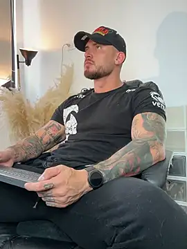 Snapshot of DimitriSullivan_ chatting on 26, 6, 2026 DimitriSullivan online show from 26, 6, 2026