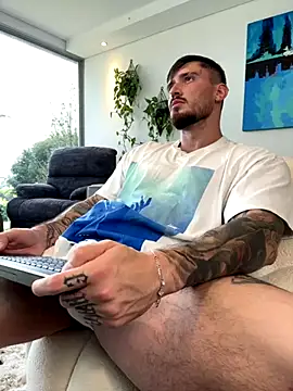 DimitriSullivan  online show from 3, 10, 2025