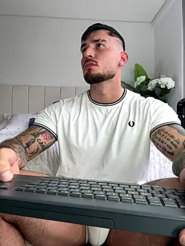 DimitriSullivan  online show from 18, 9, 2025