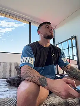 DimitriSullivan  online show from 26, 11, 2025