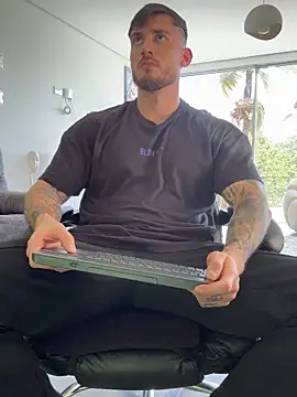 DimitriSullivan  online show from 4, 11, 2025