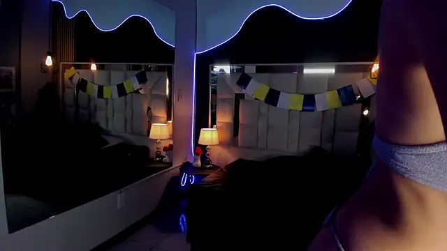 Snapshot of Ameliewitte_mjs chatting on 27, 9, 2025 Ameliewitte mjs online show from 27, 9, 2025