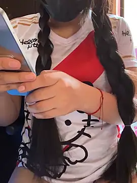 Velyn 18 online show from 1, 3, 2026