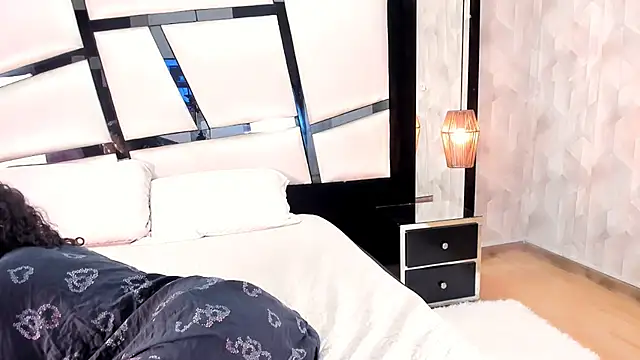 AriannaRussell  online show from 10, 1, 2026