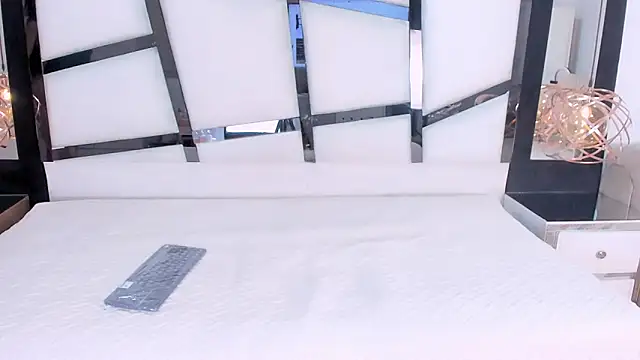 AriannaRussell  online show from 24, 2, 2026