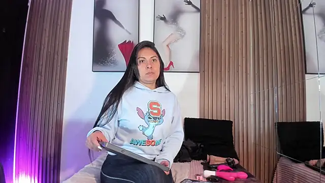 Ella Rousse online show from 7, 1, 2026