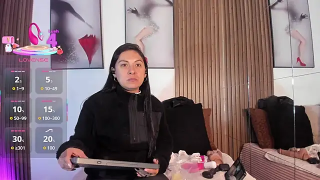 Ella Rousse online show from 3, 12, 2025