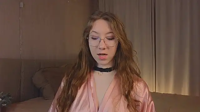 MoiraHilby online show from 25, 1, 2025