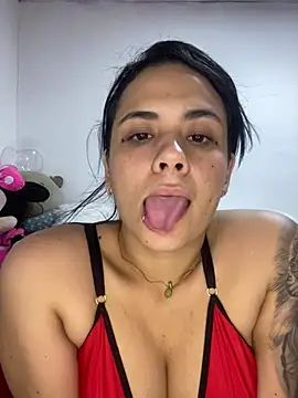 Leyna Kenet online show from 11, 12, 2024