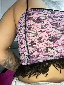 Leyna Kenet online show from 4, 2, 2025