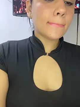 Leyna Kenet online show from 7, 3, 2026