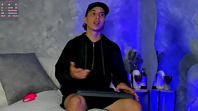 Snapshot of -Bruno-Bs chatting on 23, 10, 2025 -Bruno-Bs online show from 23, 10, 2025