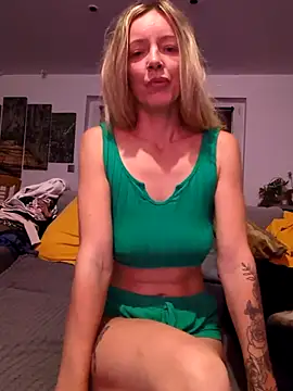 Ana-ya16 online show from 15, 10, 2025