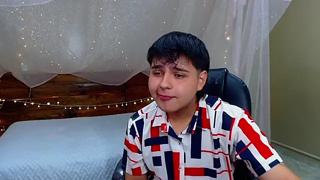 Snapshot of AndrewPherson chatting on 10, 3, 2025 AndrewPherson online show from 10, 3, 2025