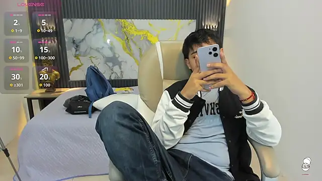 Snapshot of AndrewPherson chatting on 18, 9, 2025 AndrewPherson online show from 18, 9, 2025