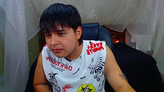 Snapshot of AndrewPherson chatting on 28, 2, 2025 AndrewPherson online show from 28, 2, 2025