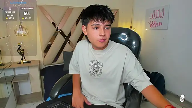 Snapshot of AndrewPherson chatting on 24, 9, 2025 AndrewPherson online show from 24, 9, 2025