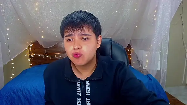 Snapshot of AndrewPherson chatting on 21, 2, 2025 AndrewPherson online show from 21, 2, 2025