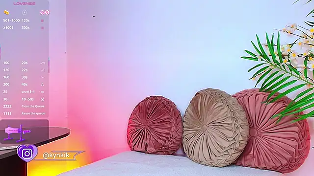 Kinky  Karo online show from 8, 1, 2026