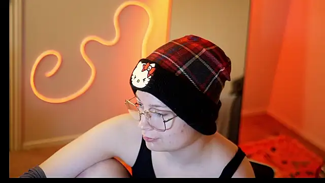 livcutebaby online show from 22, 3, 2025