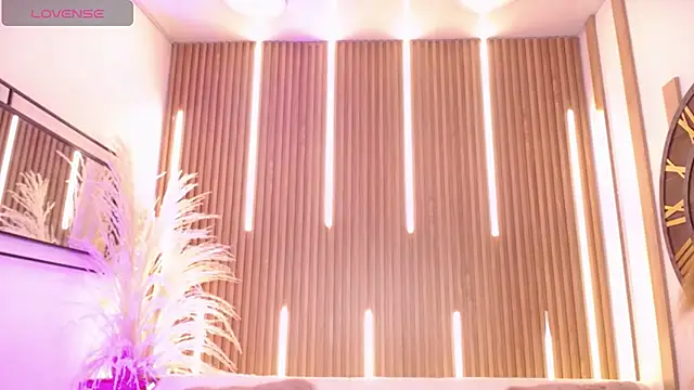 Aniie Doll online show from 2, 10, 2025