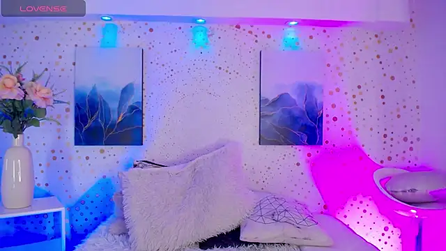 Aniie Doll online show from 4, 2, 2026