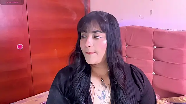 male couper online show from 14, 11, 2025