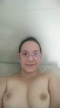 nicolle milf1978 online show from 30, 11, 2025