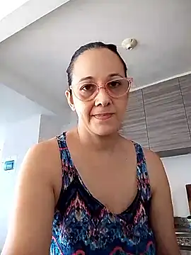 nicolle milf1978 online show from 22, 5, 2026