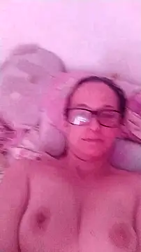 nicolle milf1978 online show from 25, 9, 2025