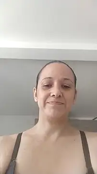 nicolle milf1978 online show from 26, 9, 2025