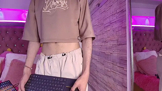 Noah Xitruxx online show from 15, 10, 2025