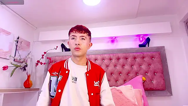 Noah Xitruxx online show from 12, 11, 2025