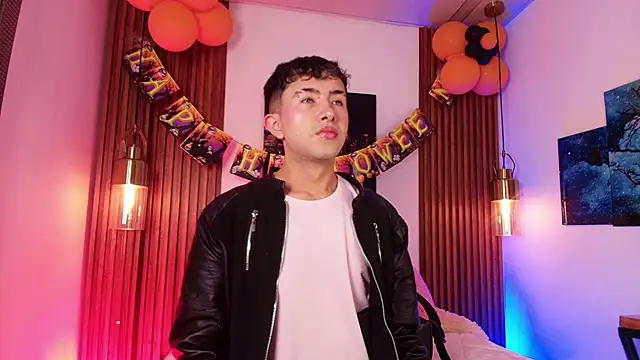 Noah Xitruxx online show from 26, 10, 2025