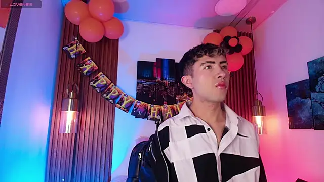 Noah Xitruxx online show from 19, 10, 2025