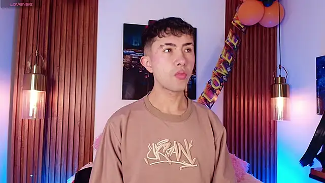 Noah Xitruxx online show from 23, 10, 2025