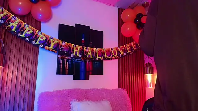 Noah Xitruxx online show from 8, 10, 2025