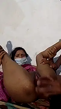 Suhani512 online show from 6, 1, 2025