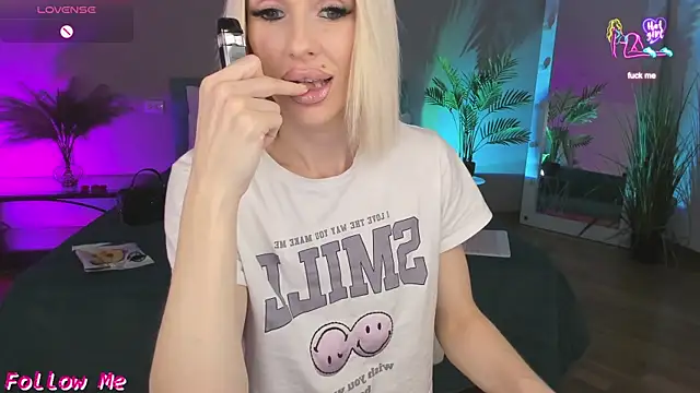 Lana kitty   online show from 27, 5, 2026