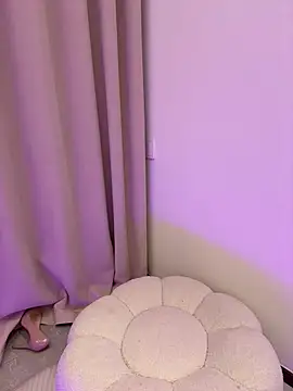 Selenaaaaa- online show from 17, 3, 2025