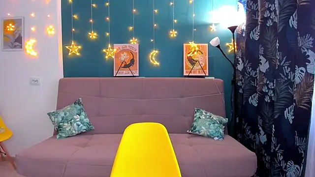 Xloe Queen online show from 14, 1, 2025