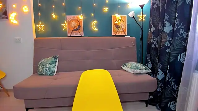 Xloe Queen online show from 14, 1, 2025