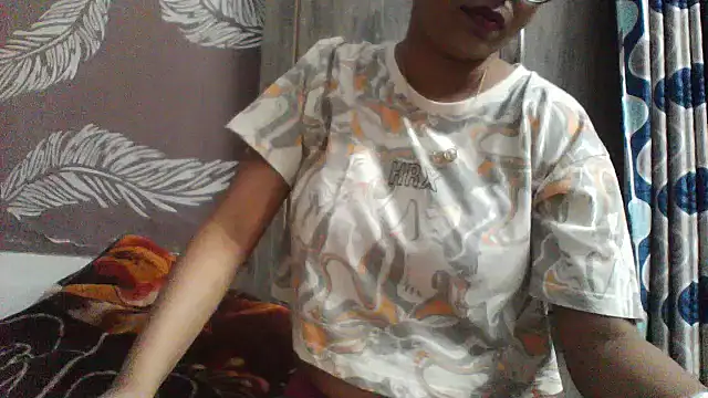 Snapshot of shalini_fire chatting on 10, 6, 2026 shalini fire online show from 10, 6, 2026