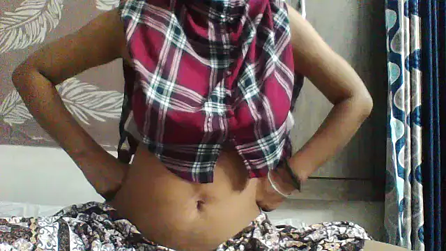 Snapshot of shalini_fire chatting on 25, 2, 2026 shalini fire online show from 25, 2, 2026