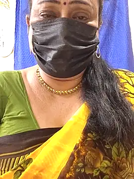Snapshot of rekha_naier chatting on 13, 4, 2026 rekha naier online show from 13, 4, 2026