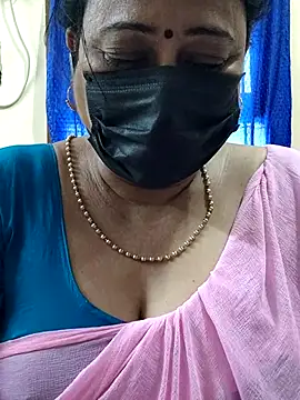 Snapshot of rekha_naier chatting on 13, 10, 2025 rekha naier online show from 13, 10, 2025