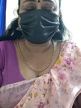 Snapshot of rekha_naier chatting on 15, 11, 2025 rekha naier online show from 15, 11, 2025