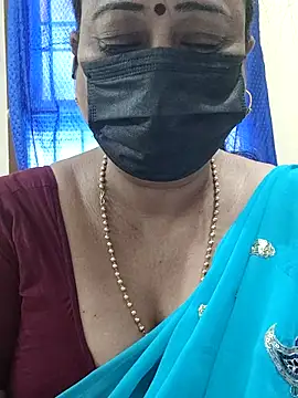 Snapshot of rekha_naier chatting on 15, 9, 2025 rekha naier online show from 15, 9, 2025