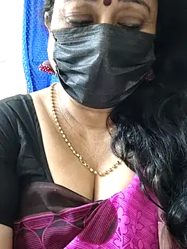 Snapshot of rekha_naier chatting on 23, 11, 2025 rekha naier online show from 23, 11, 2025