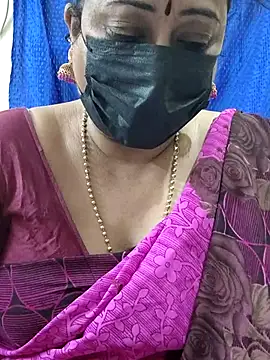 Snapshot of rekha_naier chatting on 6, 11, 2025 rekha naier online show from 6, 11, 2025